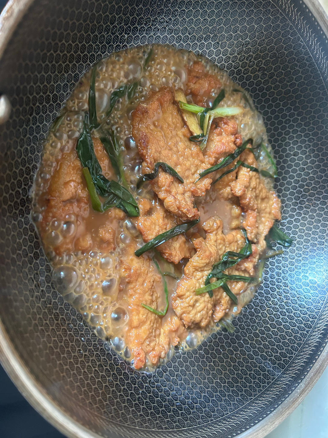 酥软的葱烧大排