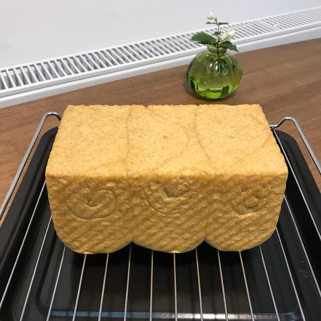 【UKOEO猛犸象热风炉】健康有营养 全麦葡萄干吐司
