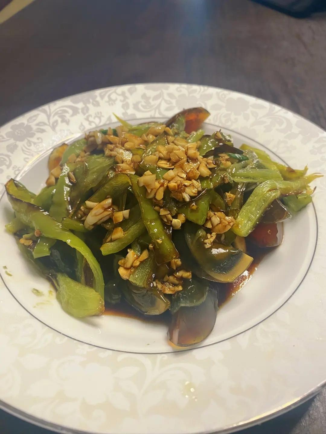 虎皮青椒皮蛋