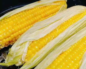 《蒸玉米》玉米一定要蒸着吃，口感翻倍哟！的做法 步骤3