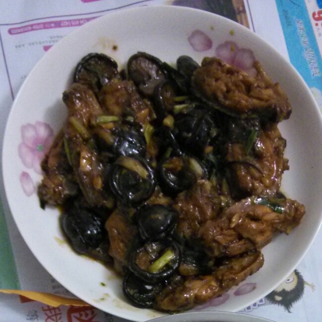 香菇炖鸡翅