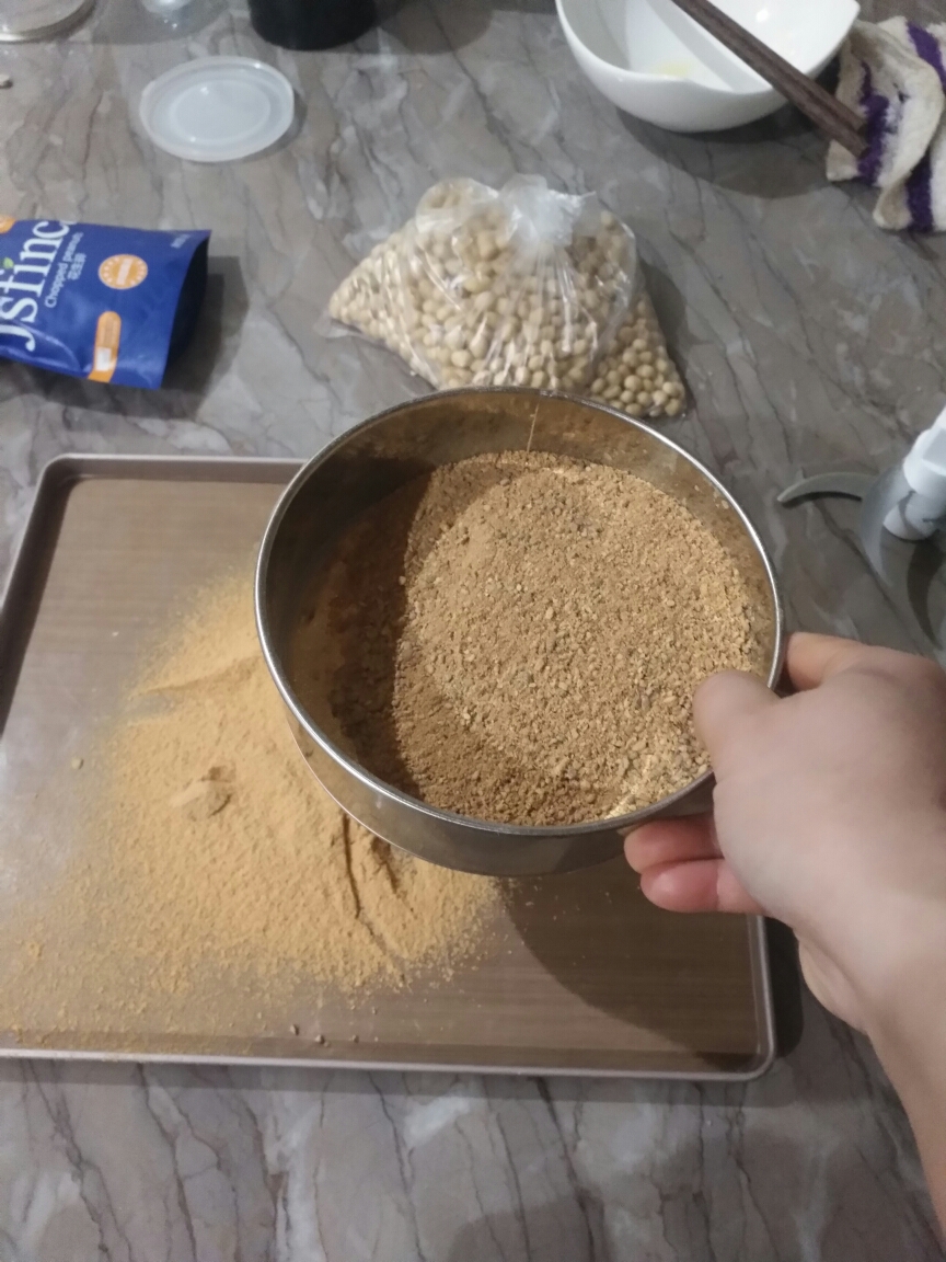 自制黄豆粉的做法 步骤3