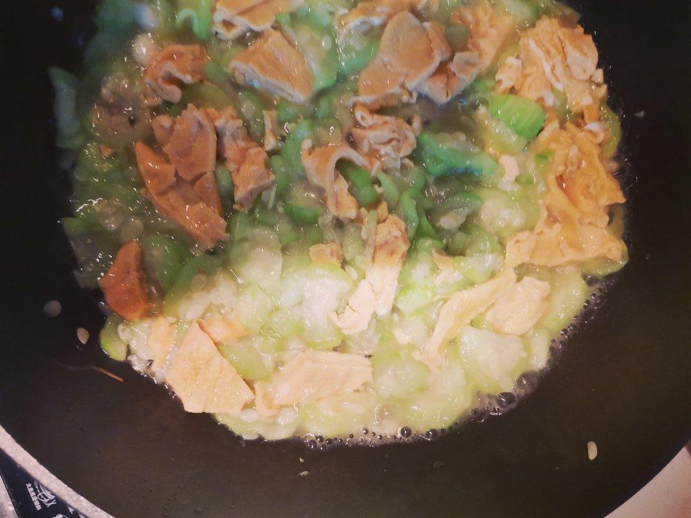 简单快手，五分钟搞定的丝瓜炒蛋