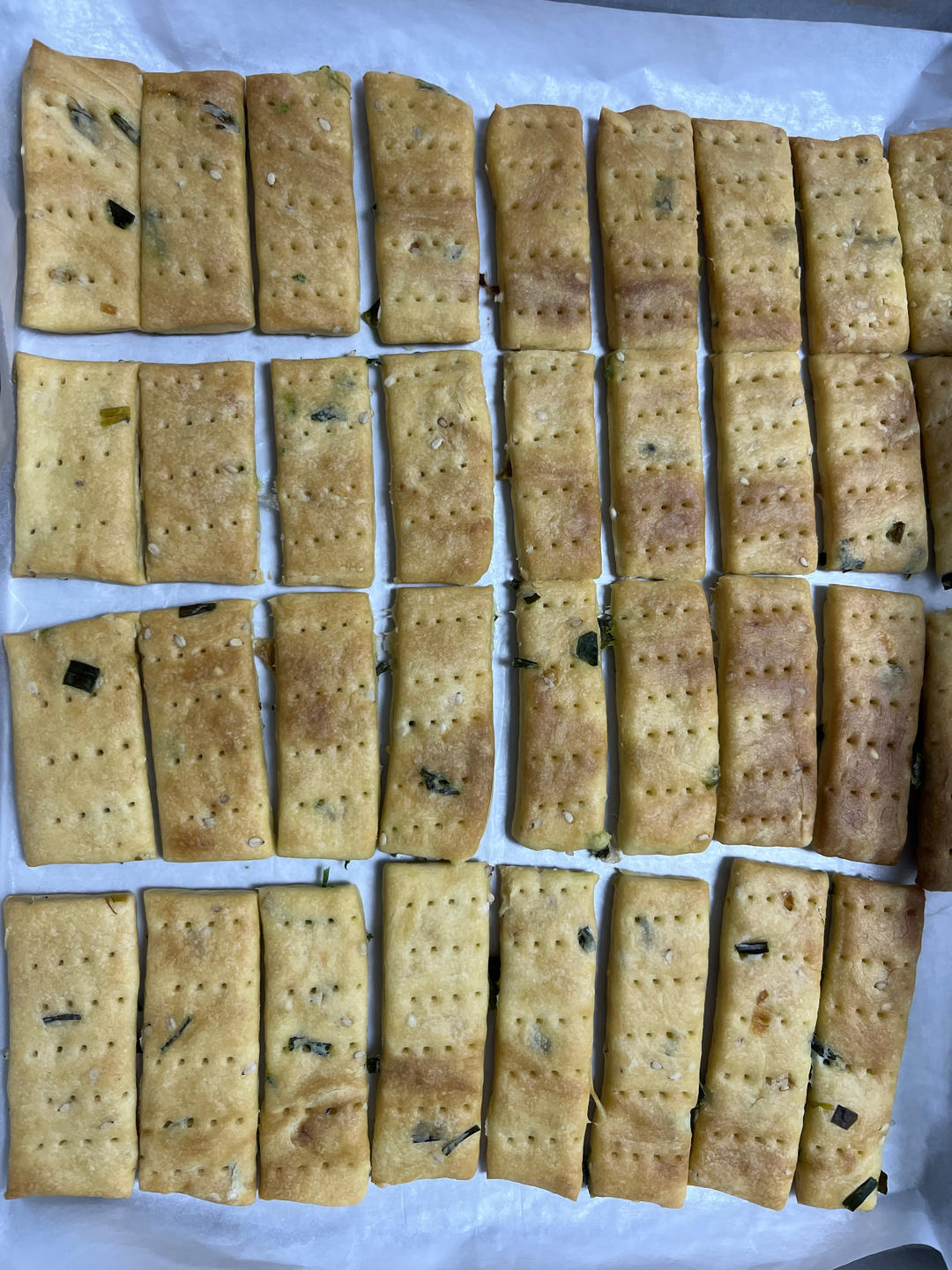 香葱苏打饼干   葱香味浓   酥松无比   无糖低油   养胃减肥  附细节视频