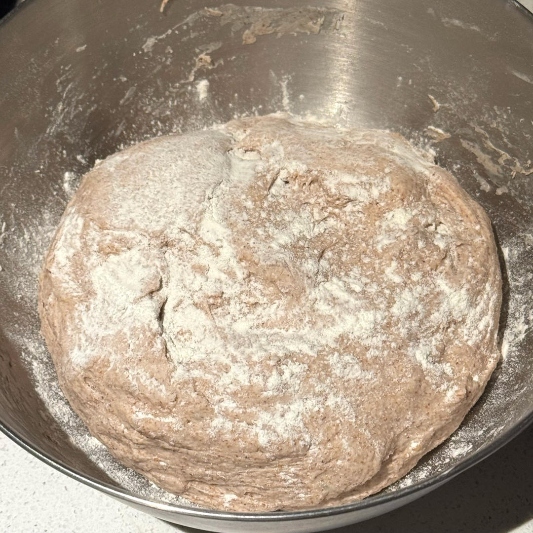 用酸奶和醋烤一个柔软超越期望的欧包