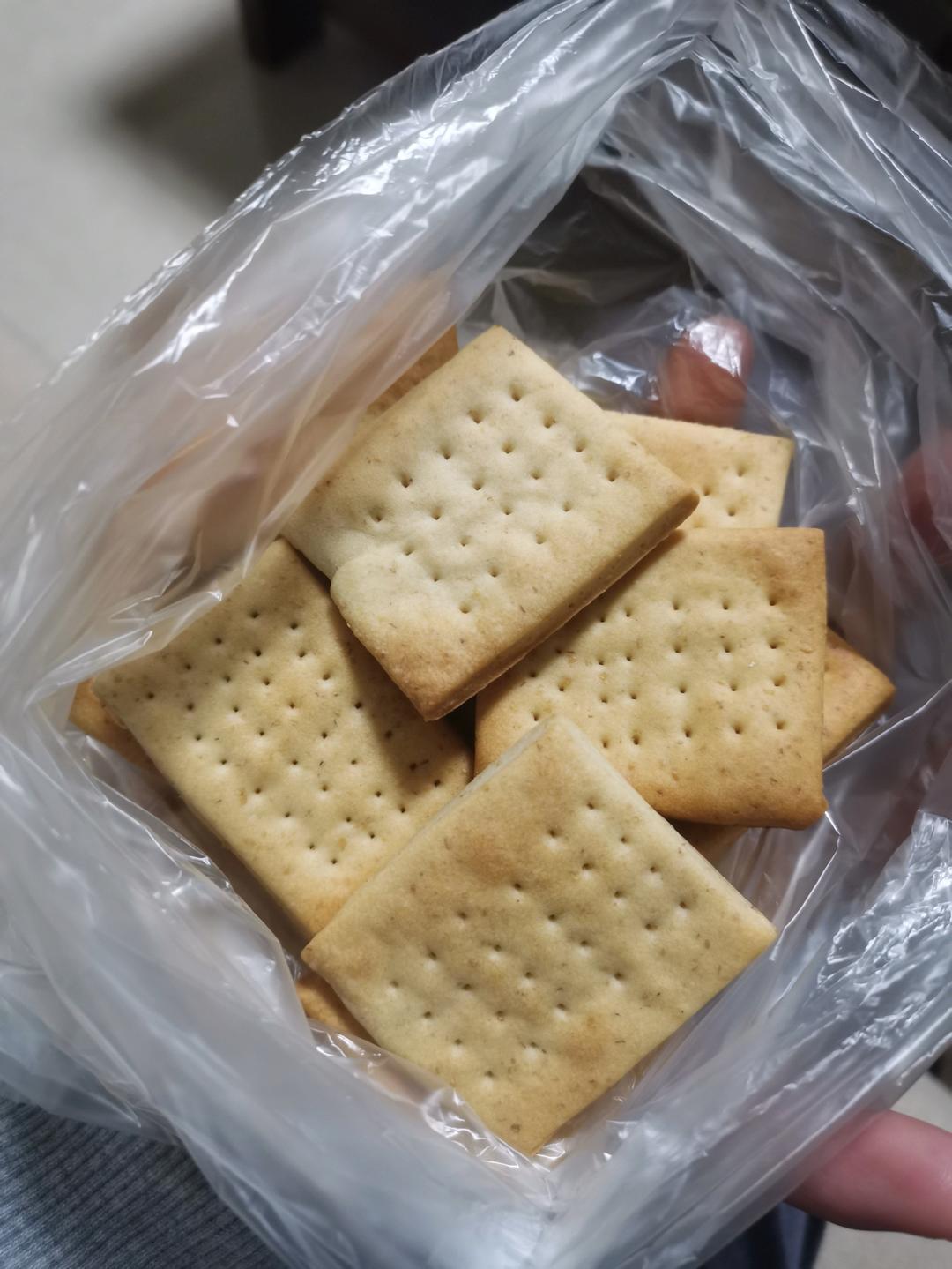无糖少油！外酥里软饱腹感极强的全麦饼干