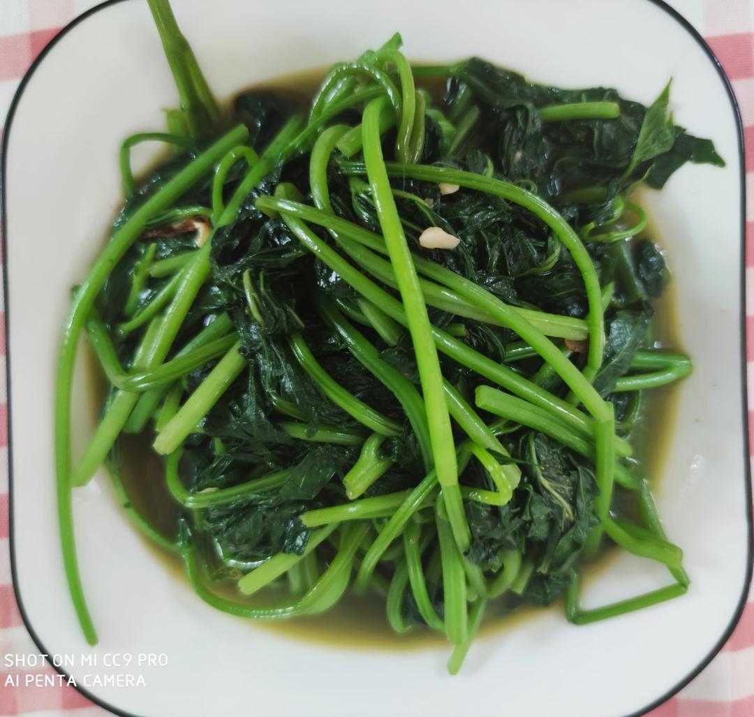 蒜蓉炒红薯叶