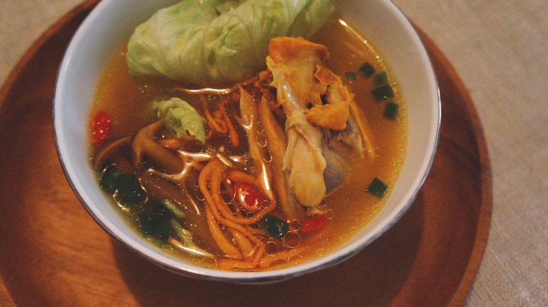 虫草花煲鸡汤