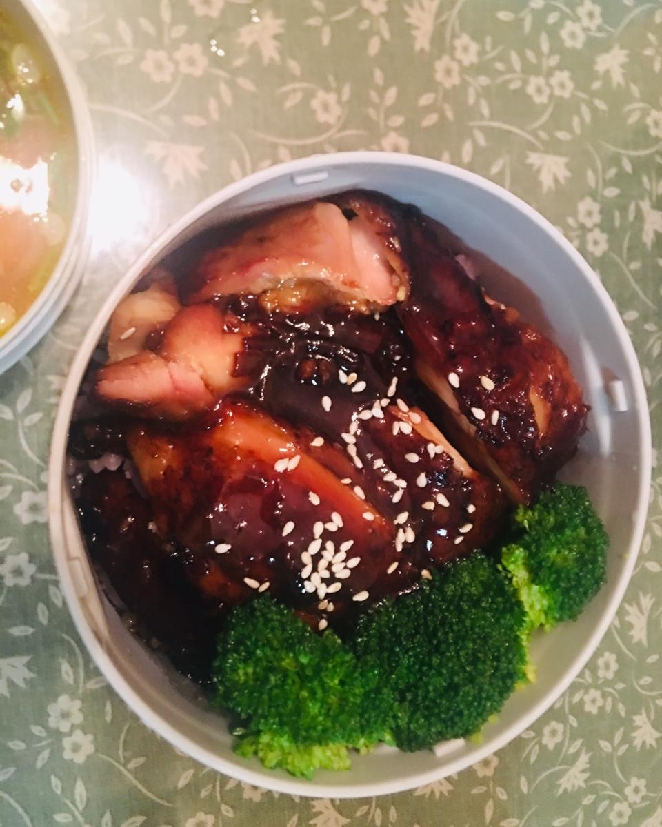 【照烧鸡腿饭】