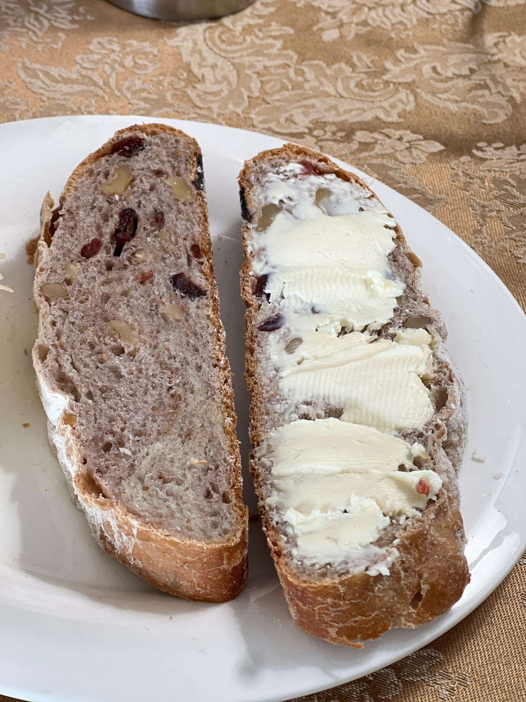 全麦蔓越莓核桃软欧包