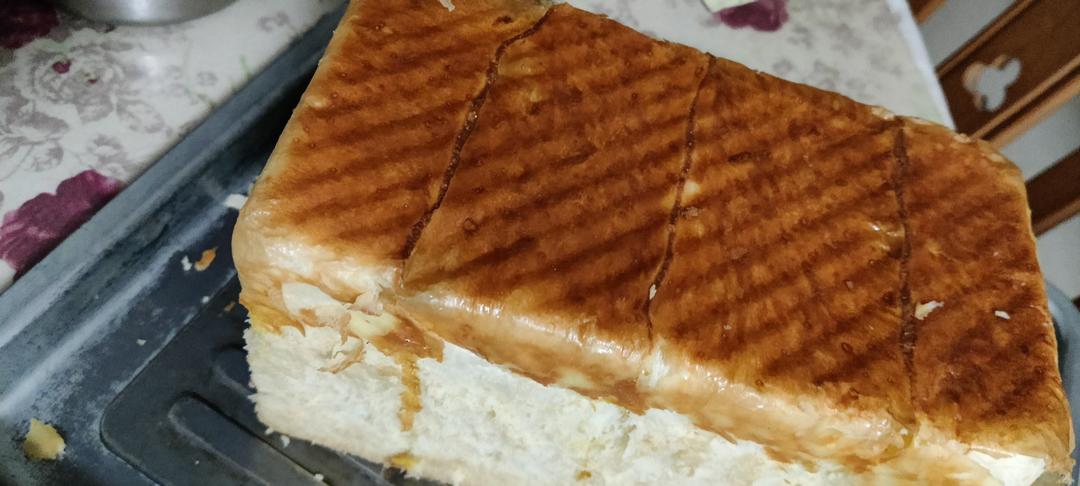 做一次就成功的牛奶吐司面包（手和面揉出手套膜）最后附全麦吐司