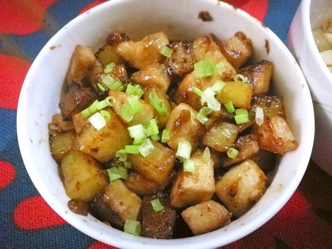 一道怎么做都好吃的干煎土豆鸡丁（红烧，咖喱，椒盐，孜然）