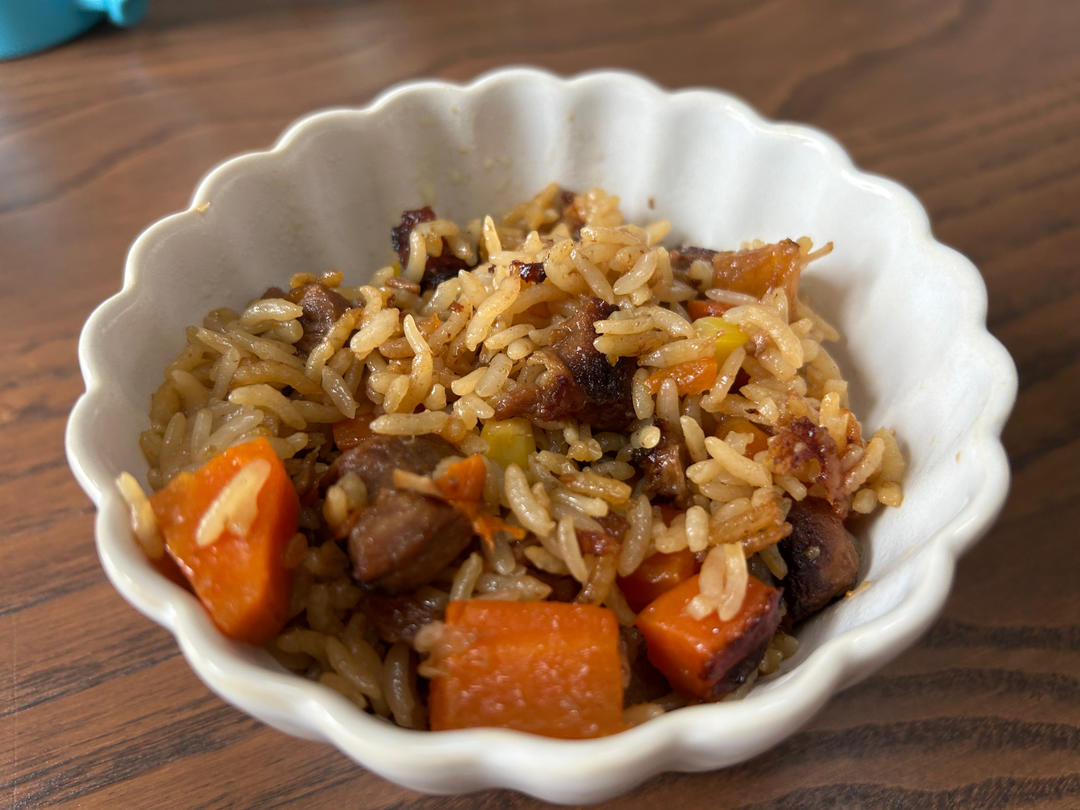 新疆抓饭（简单又好吃的电饭锅版）