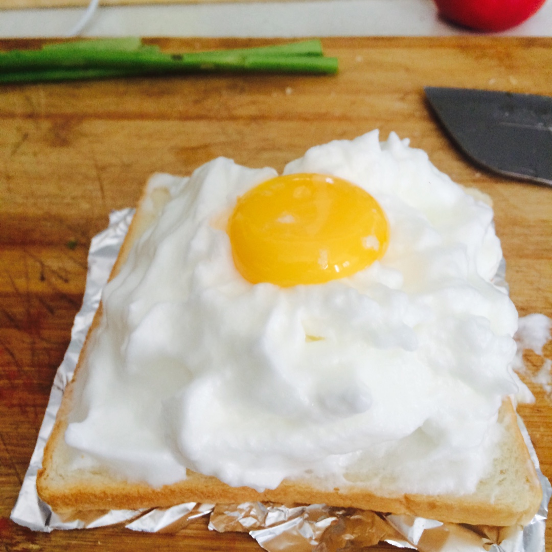 吐司白云蛋