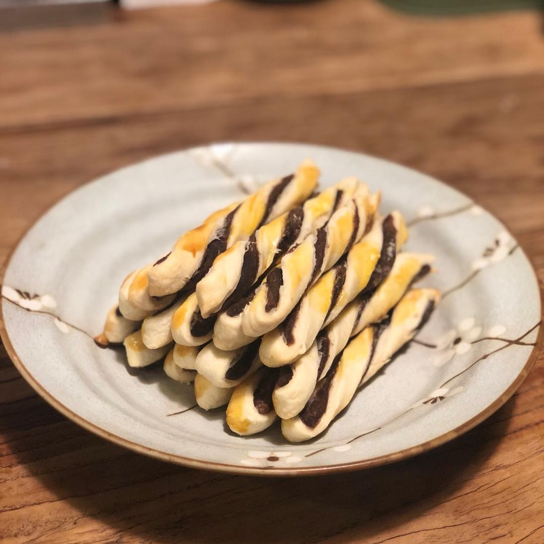 豆沙扭扭酥