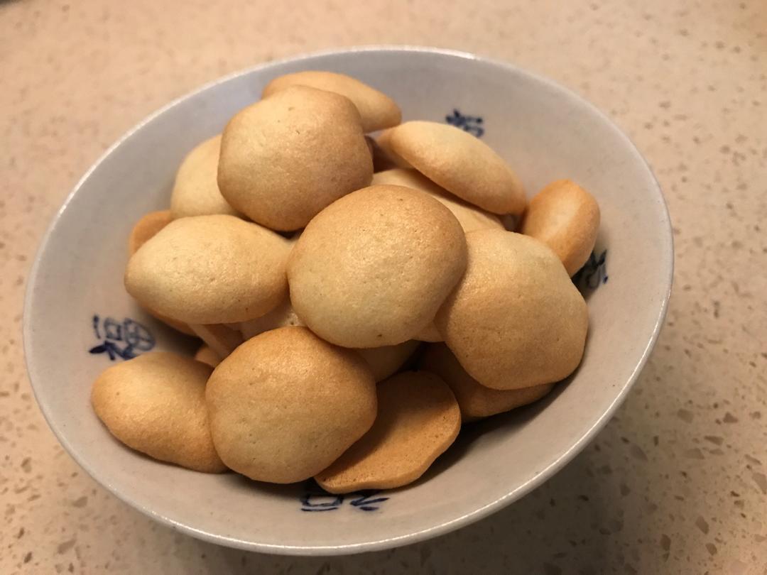 剩余蛋清好去处——杏仁薄饼