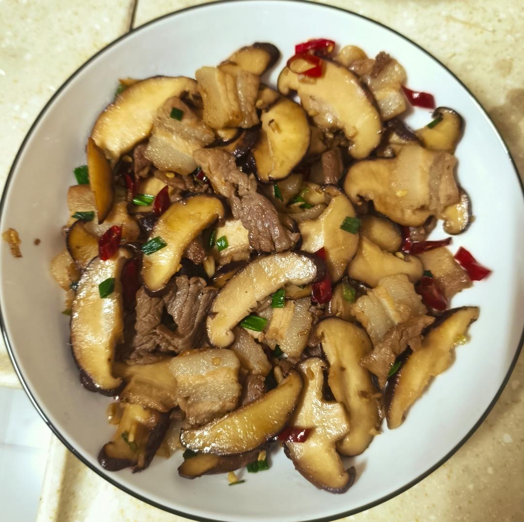 香菇炒肉