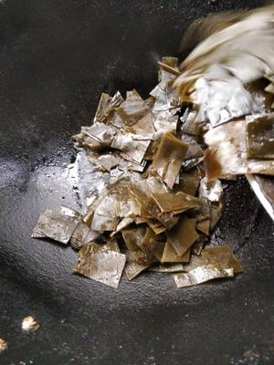 大寒节令一定要吃顿热腾腾的砂锅海带炖豆腐的做法 步骤6