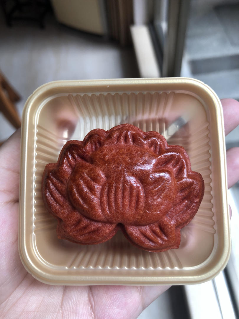 广式月饼——蛋黄莲蓉月饼