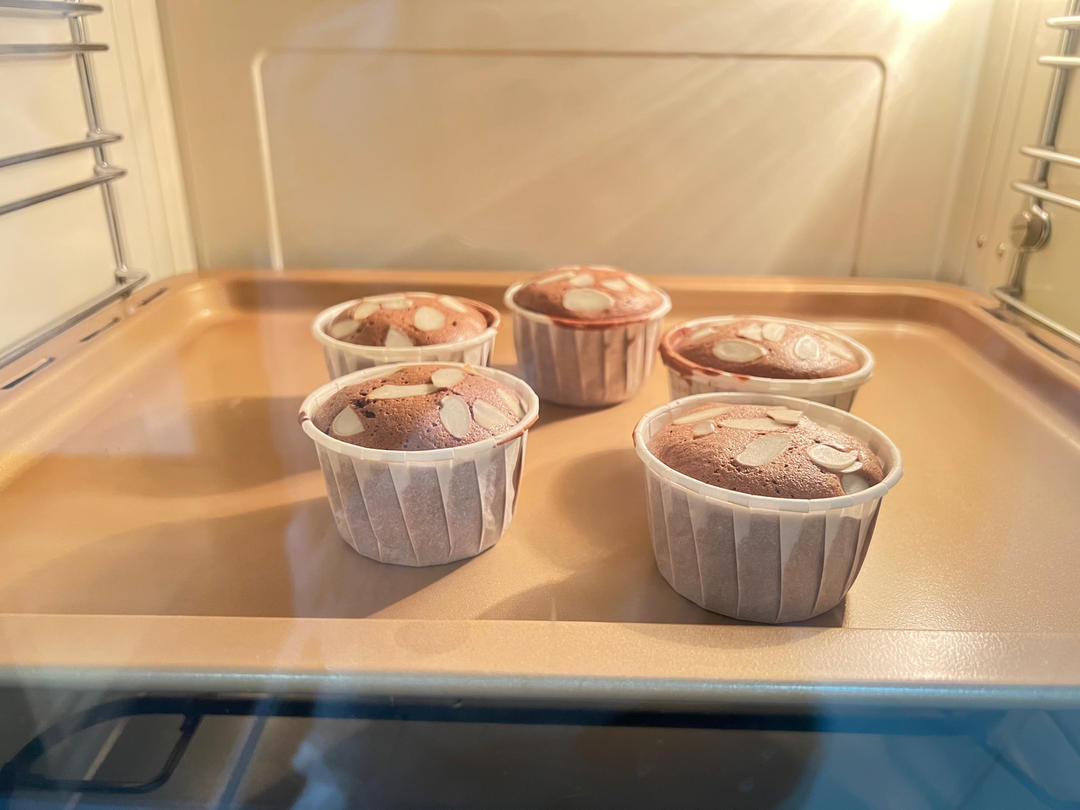 可可杏仁纸杯蛋糕(椰子油版)