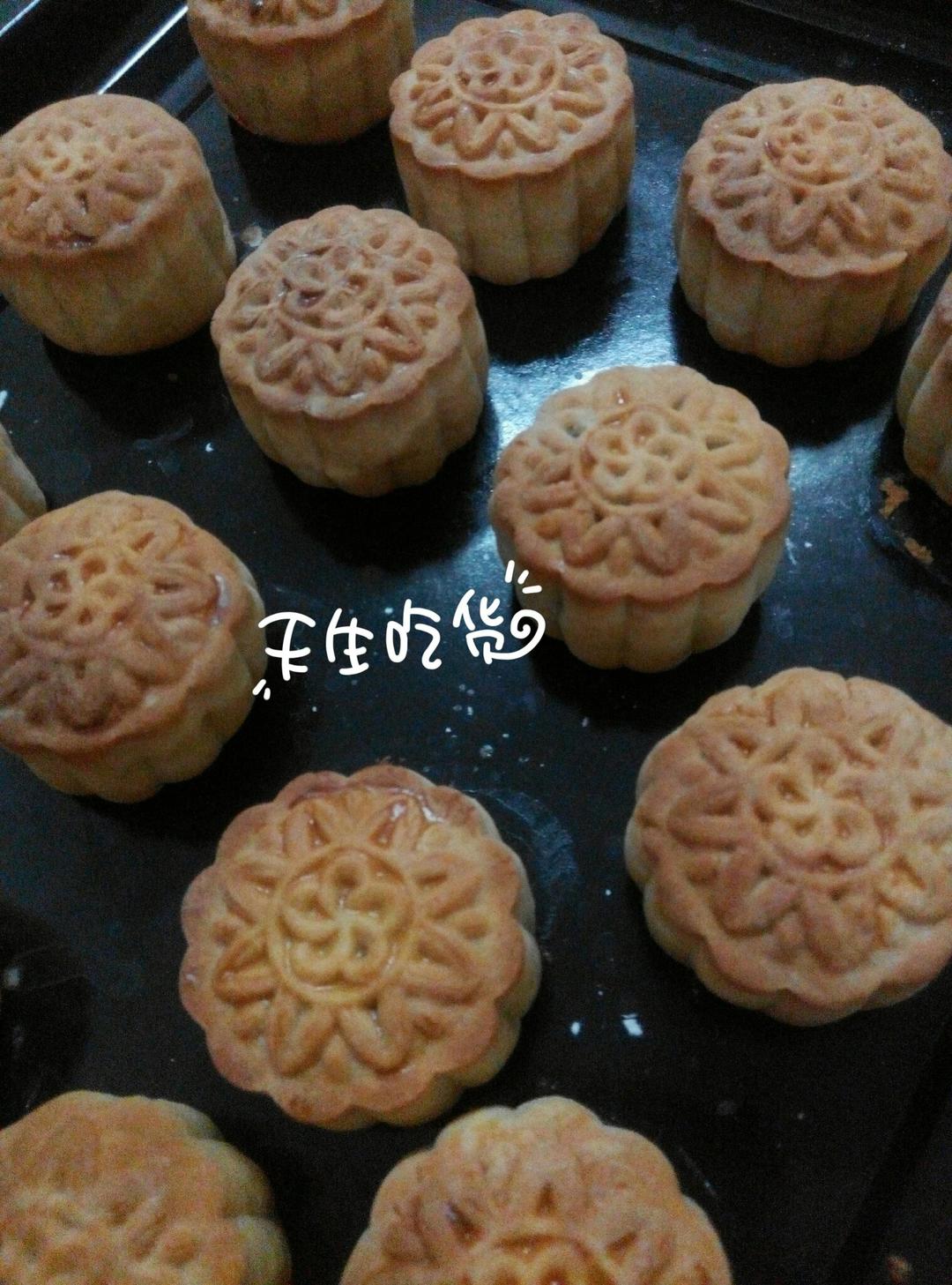 广式月饼—蛋黄莲蓉月饼