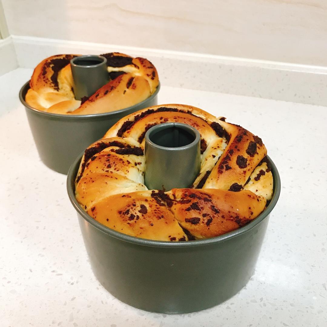 【枣泥扭纹软面包】