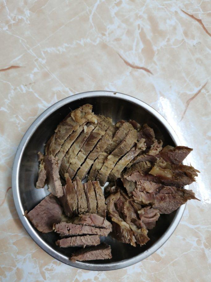 隔壁小孩馋哭了的卤牛肉