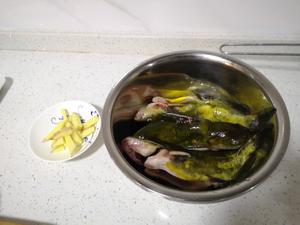 超简单昂刺鱼汤的做法 步骤1