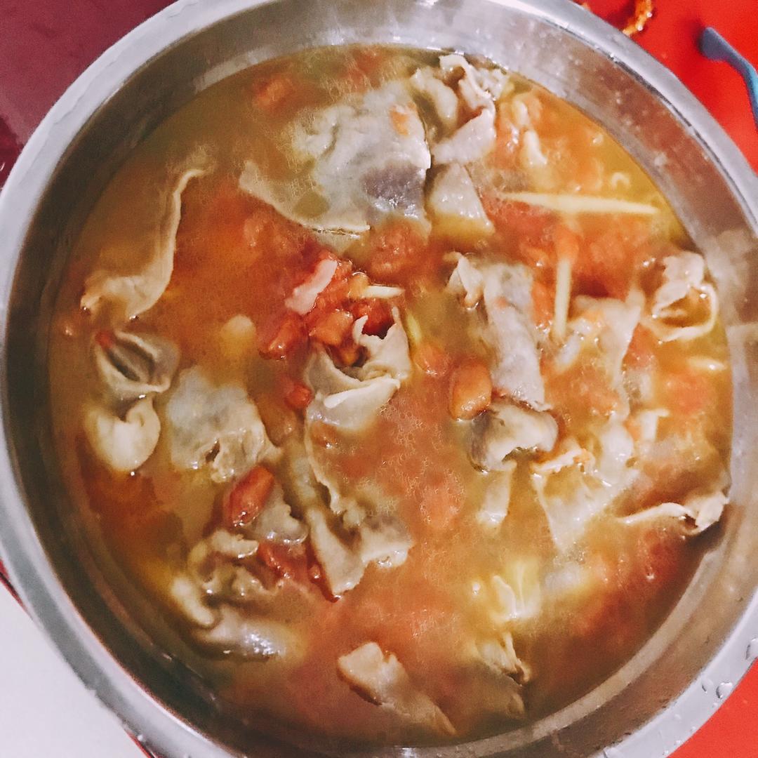 金针菇肥牛番茄锅