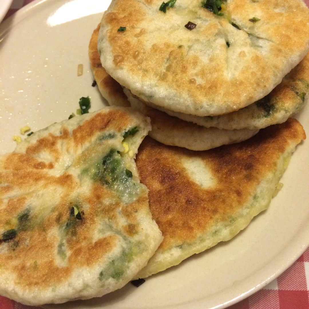 韭菜盒子 Chinese Leek and Egg Pasty