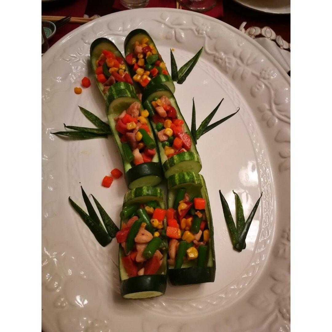 最美年夜饭-🎋翠竹报春节节高🥒（黄瓜玉米火腿鸡丁沙拉）