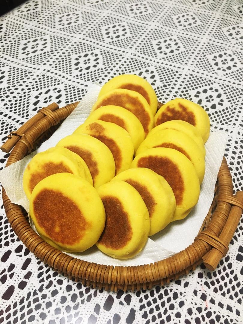 玉米面发面饼                       （口感细腻）