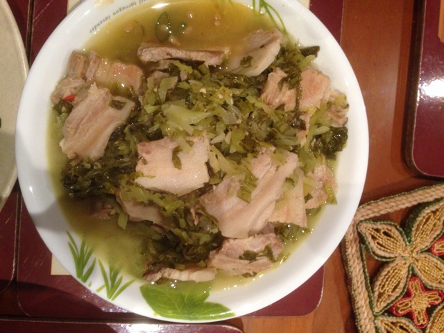 五花肉炖酸菜【最爱妈妈菜】