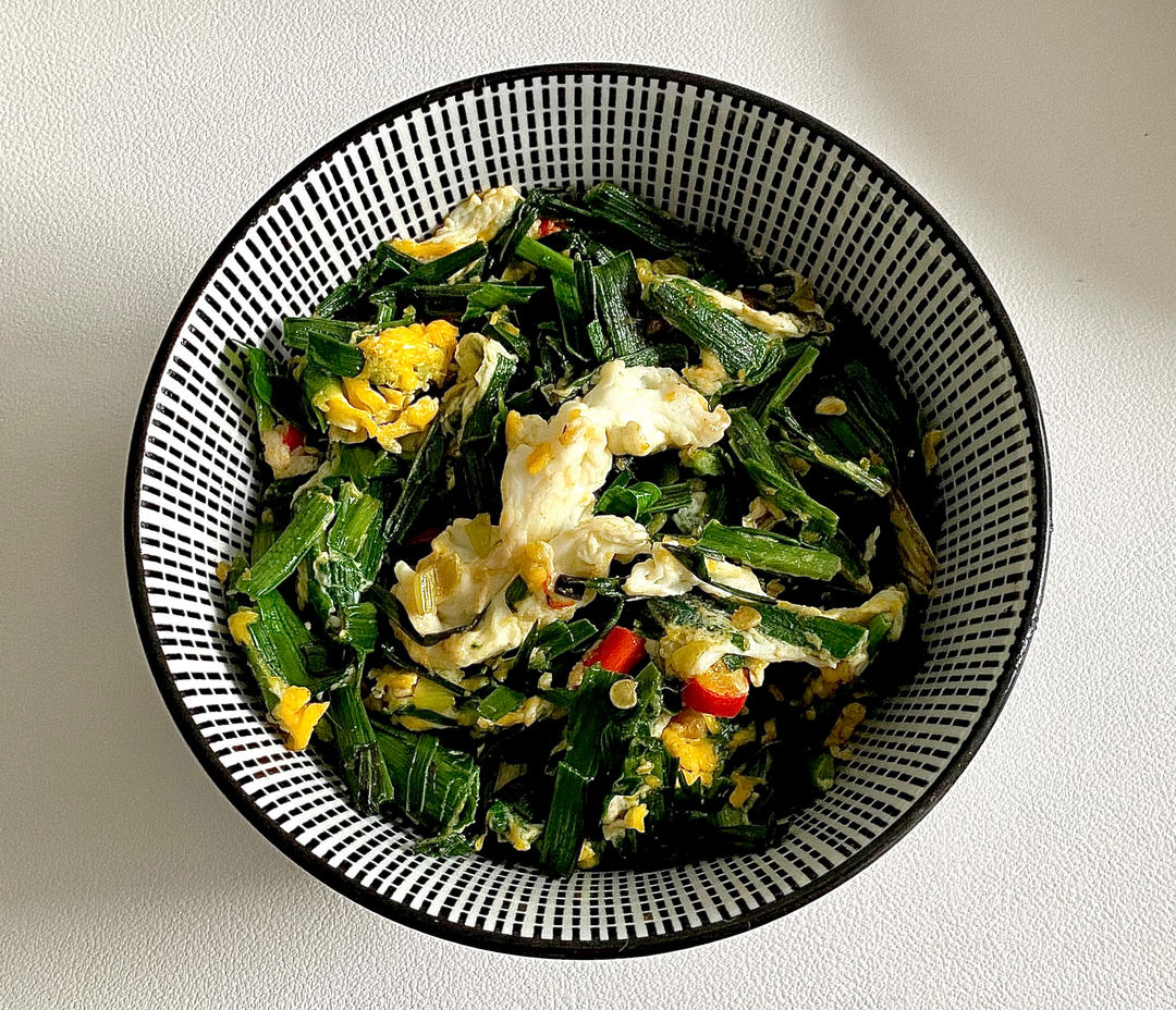 超级下饭蒜苗炒蛋