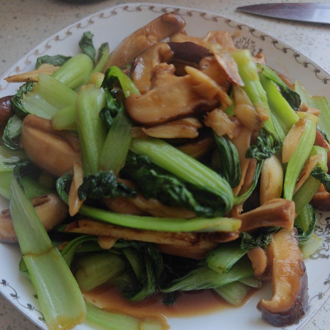 比肉还好吃的——蚝油香菇油菜