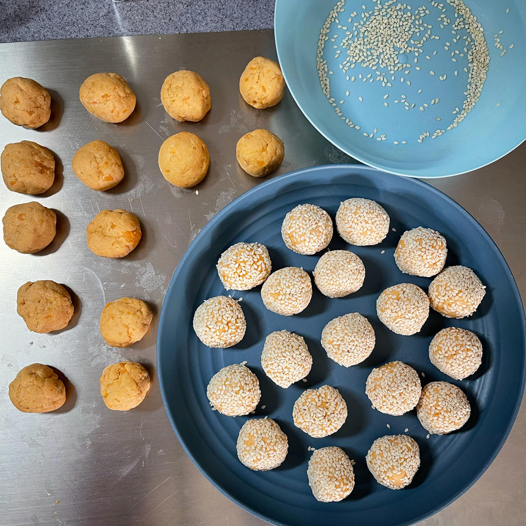 妈妈教炸的红薯丸子