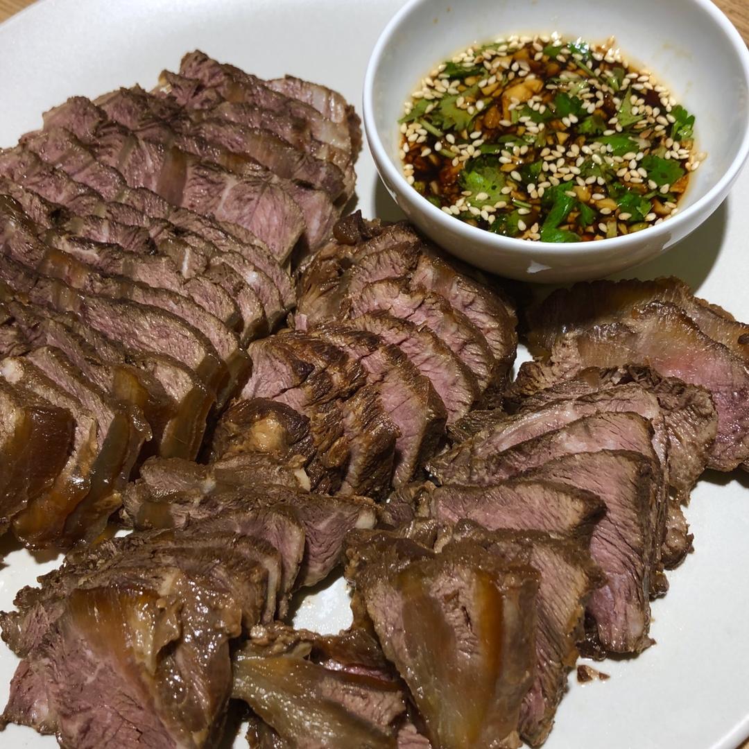 卤牛肉