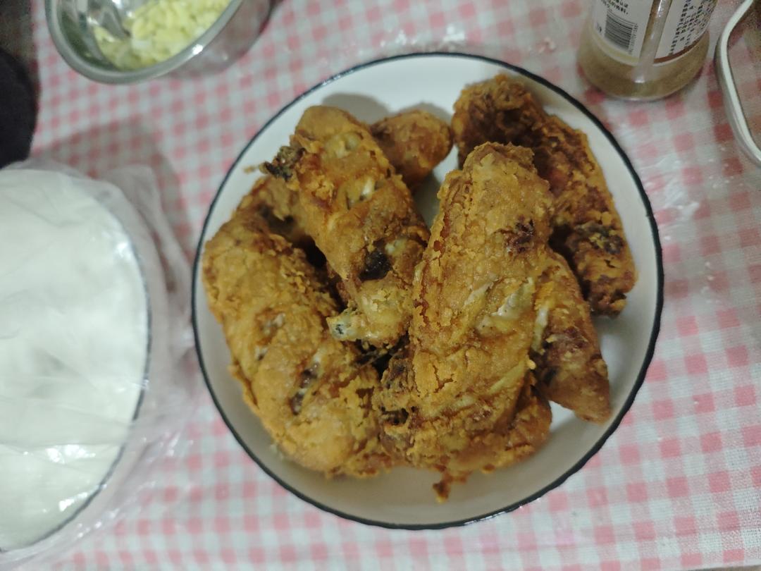 蒜香炸鸡翅