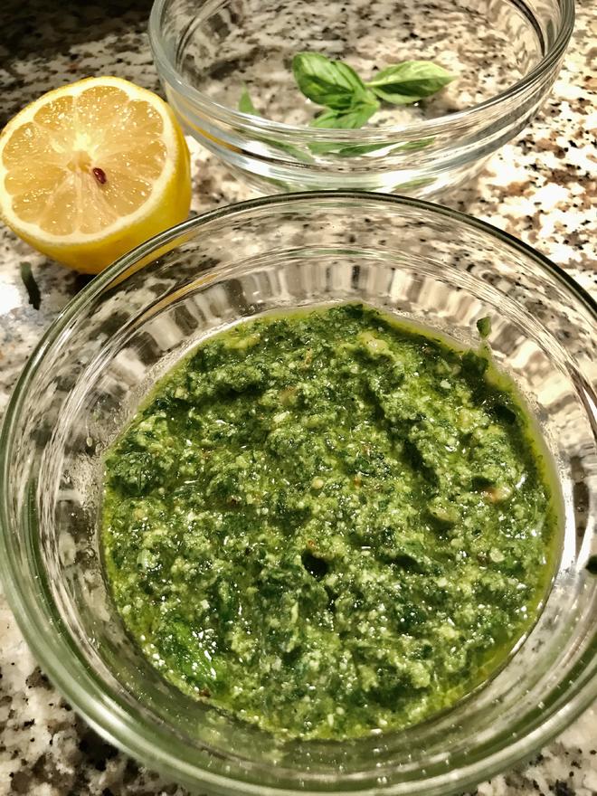 自制意大利青酱 Pesto Sauce 罗勒叶 夏日青酱意面的做法