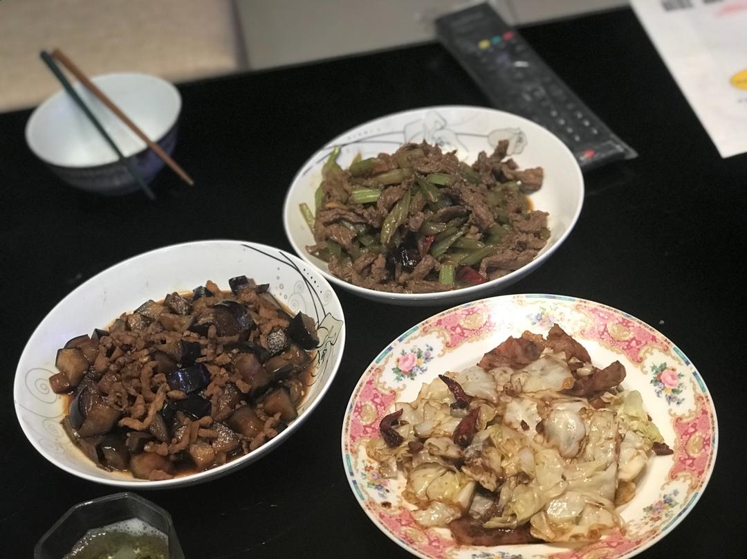 芹菜炒牛肉