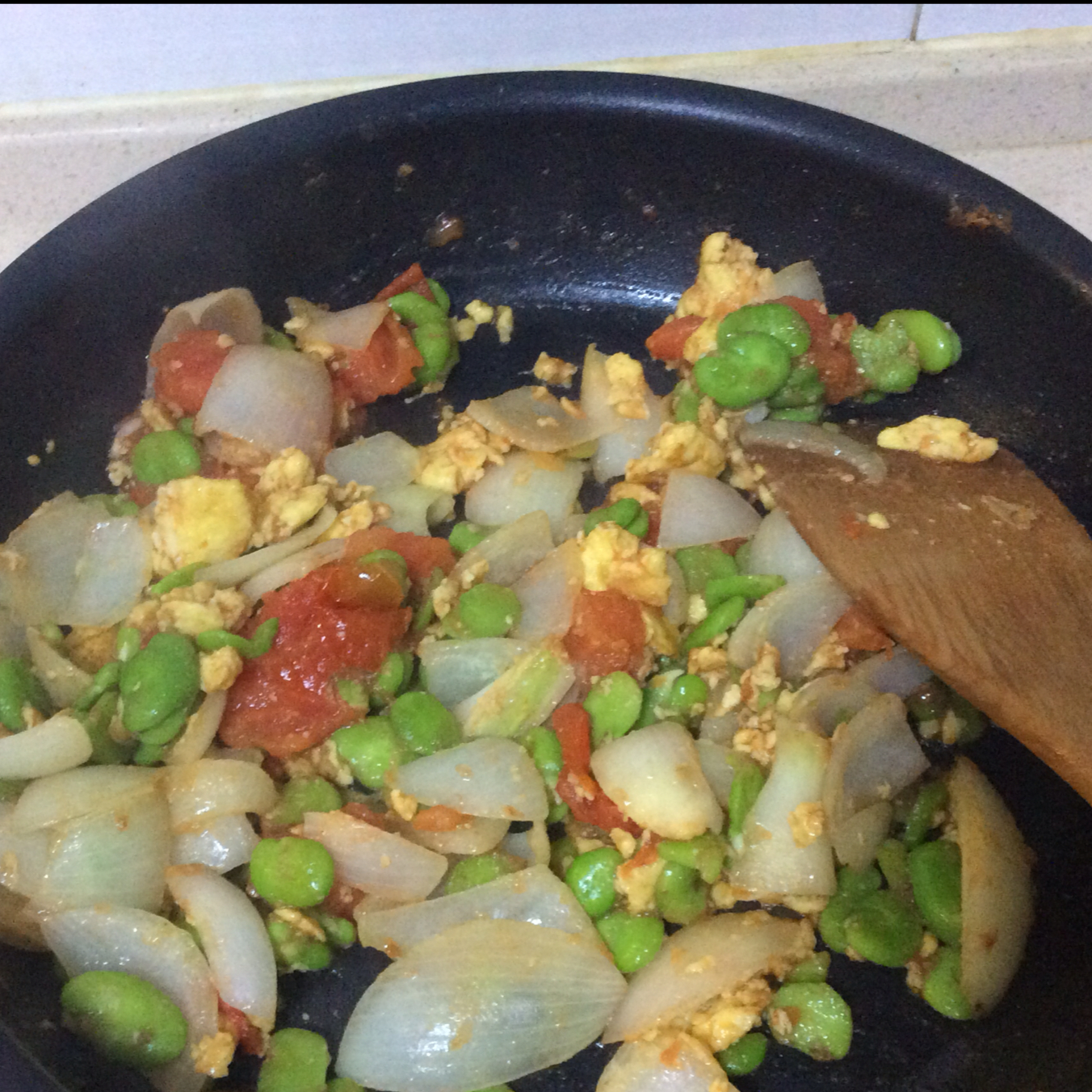 西红柿蚕豆炒蛋