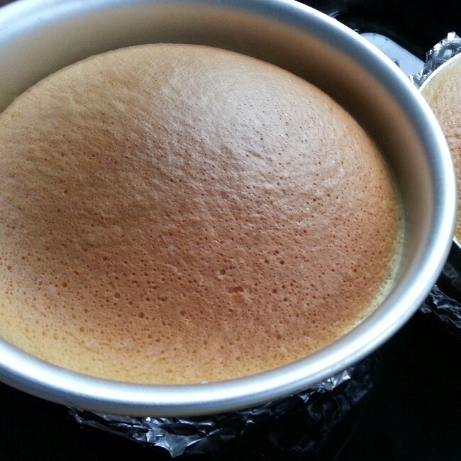 消耗淡奶油之作——淡奶油小蛋糕