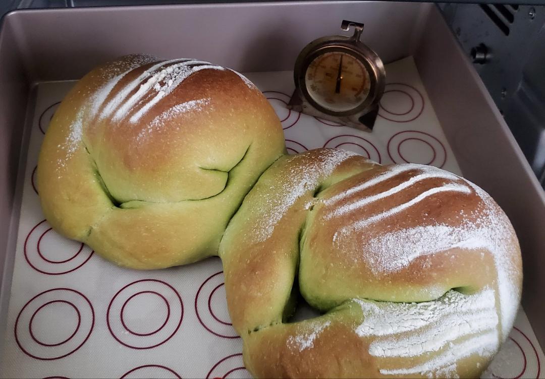 抹茶蜜豆软欧