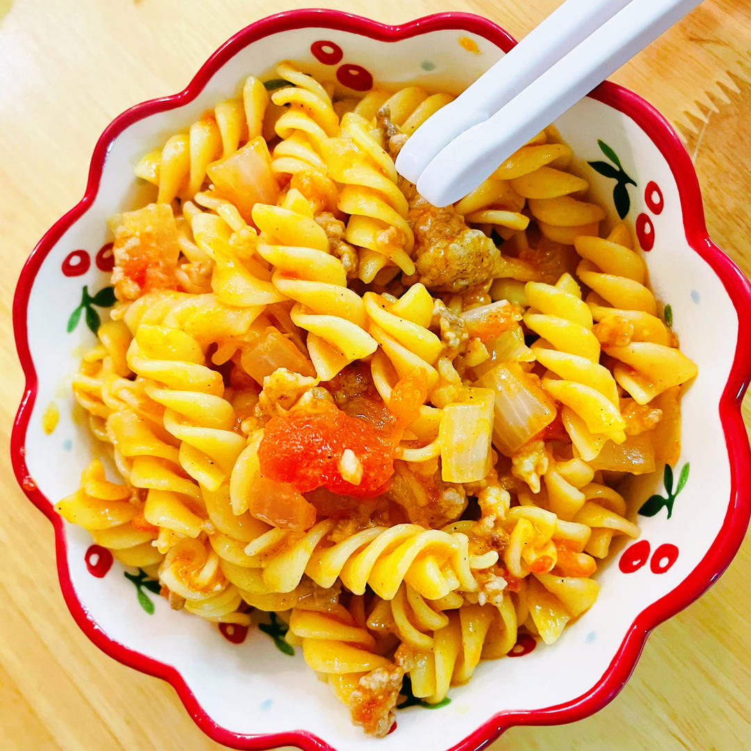 番茄肉酱意大利面