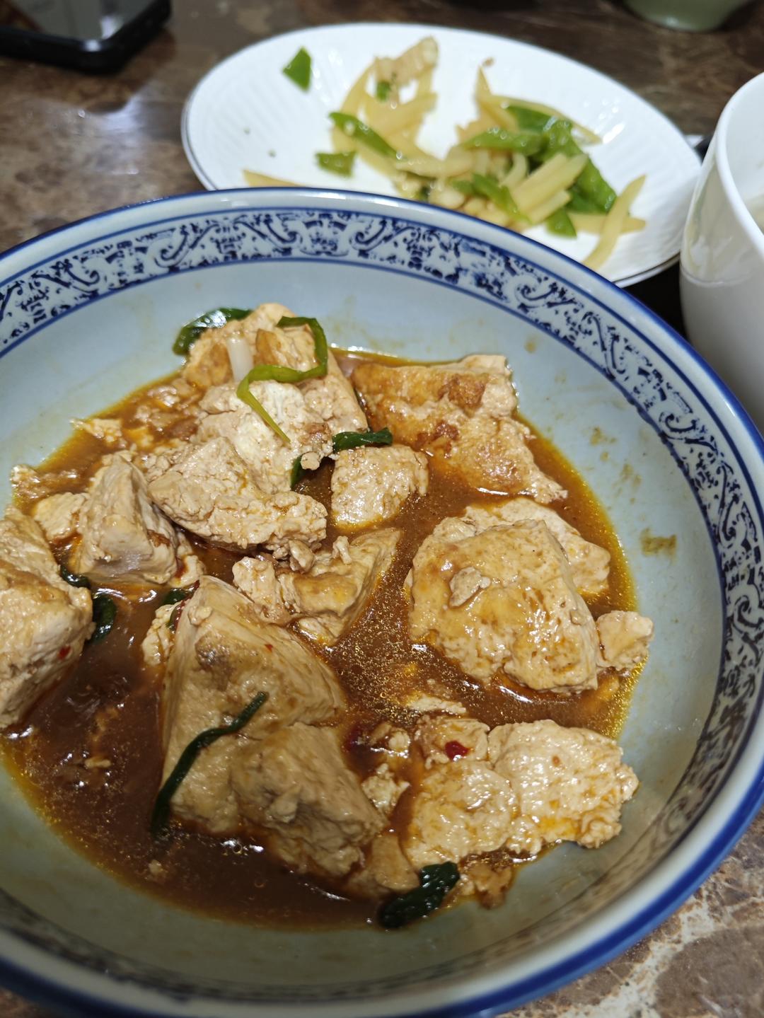 家常快手菜~葱烧豆腐