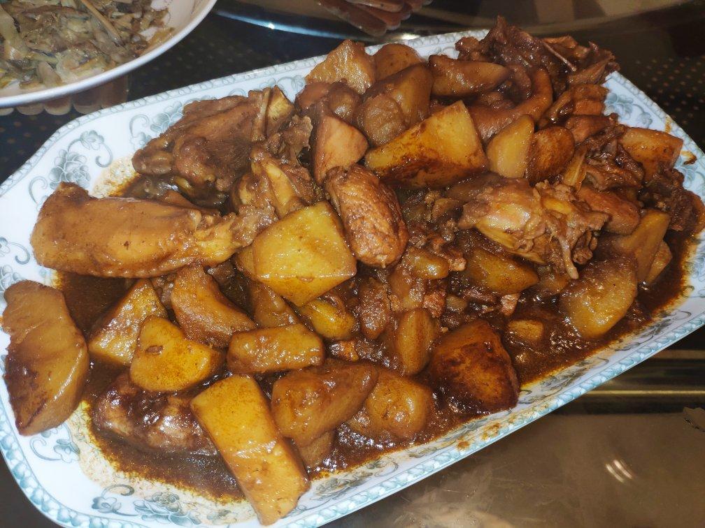 土豆烧鸡（非常下饭哦~）