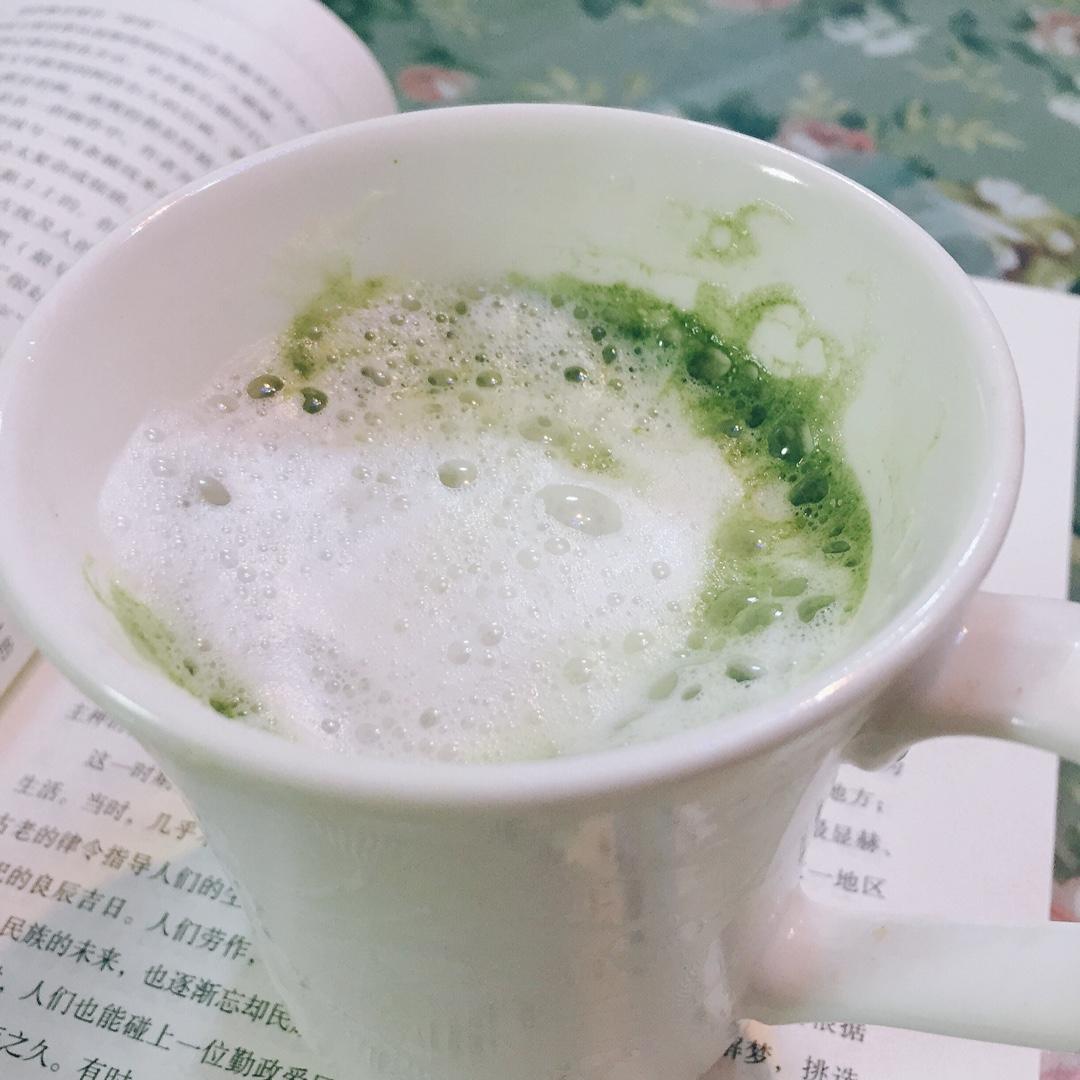 抹茶牛奶