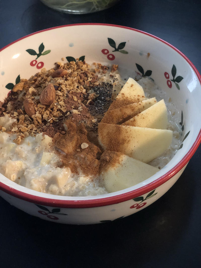 比隔夜燕麦适合秋冬😋苹果肉桂粥