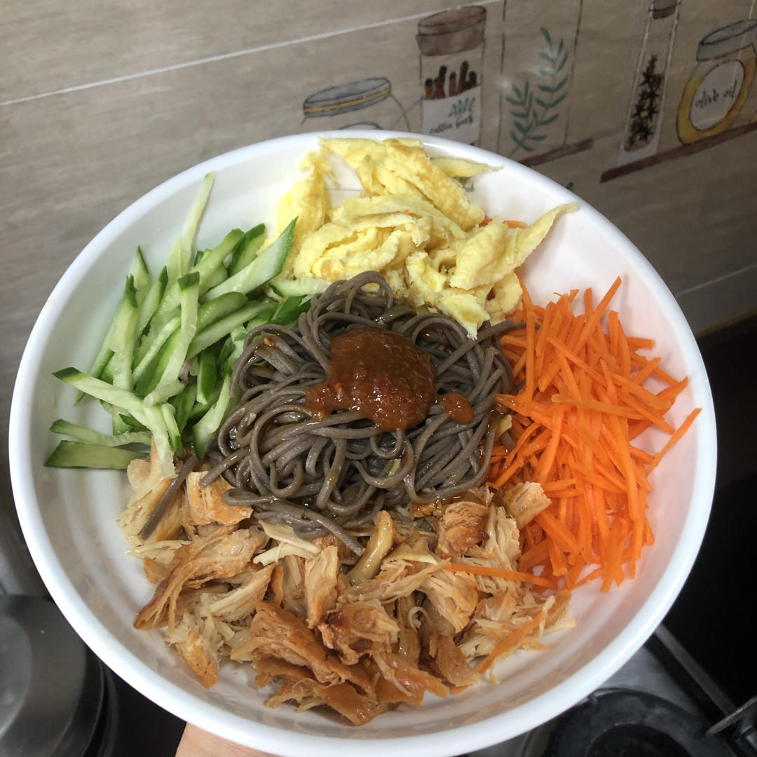 快手减脂餐❗️爆好吃的凉拌鸡丝荞麦面