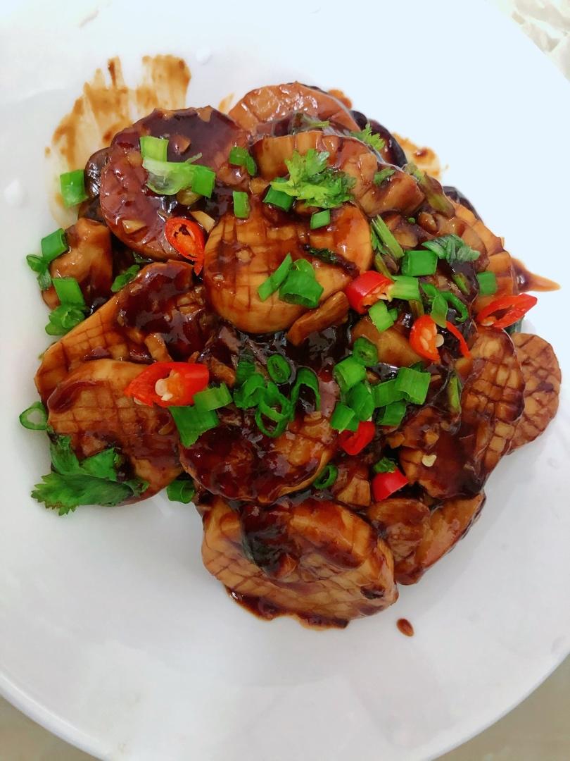 比肉还好吃的酱汁杏鲍菇，拿肉也不换。